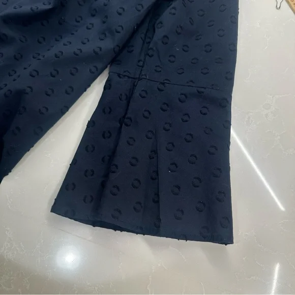 Van Heusen Navy 100% Cotton Textured V-Neck. Ladies Size: Medium - Picture 6 of 10